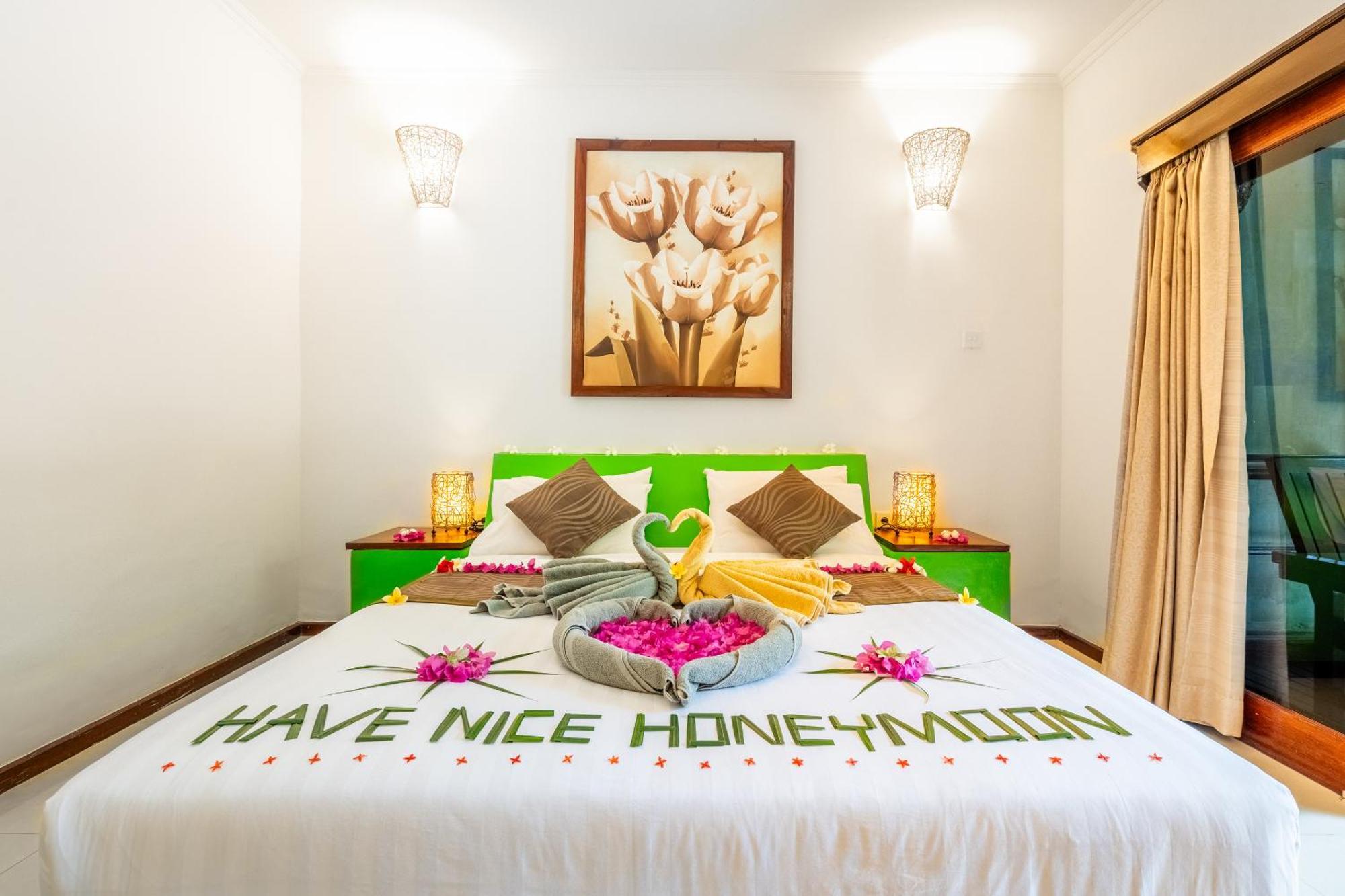 Senang Villa Gili Islands Exterior photo