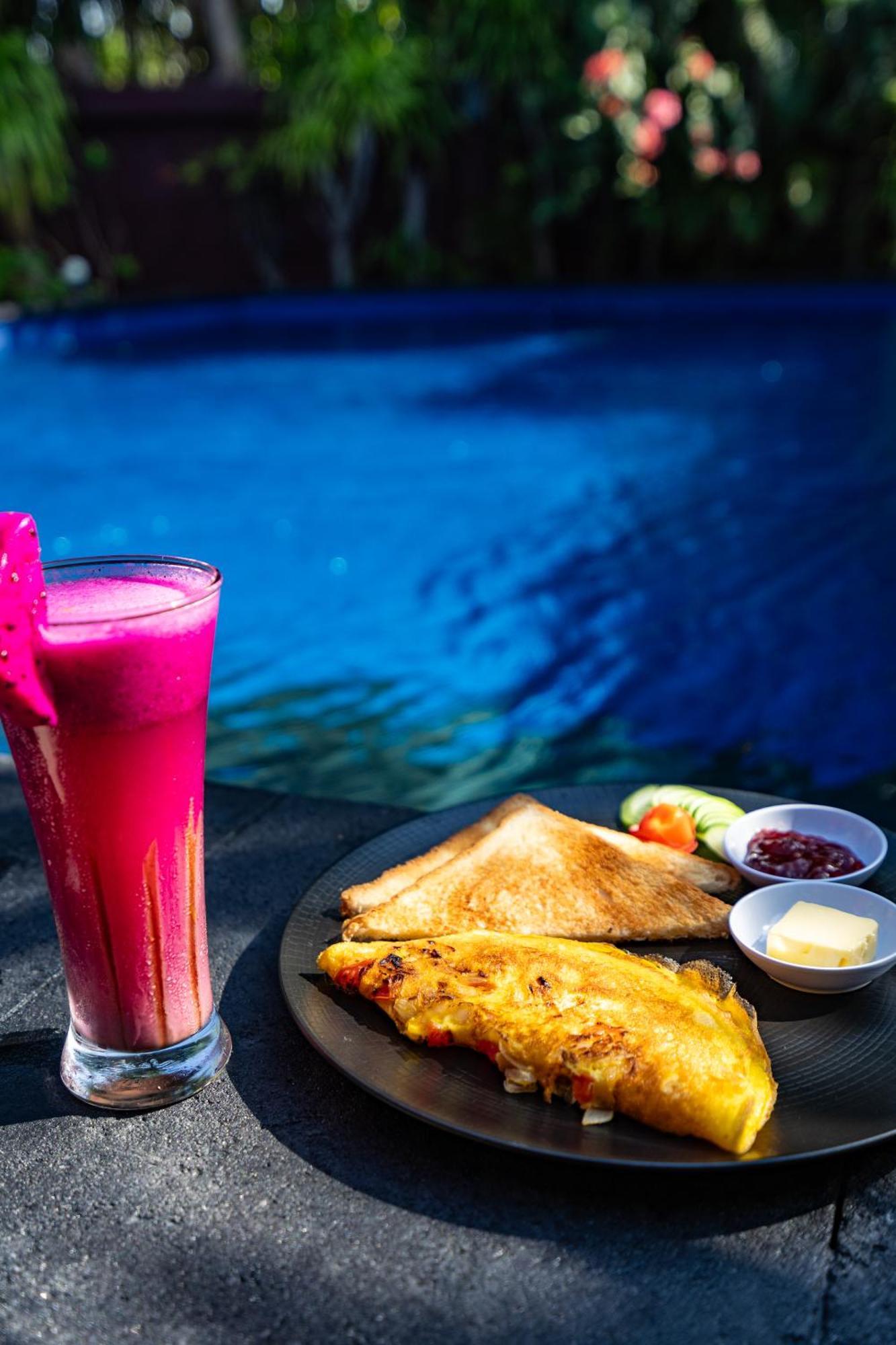Senang Villa Gili Islands Exterior photo