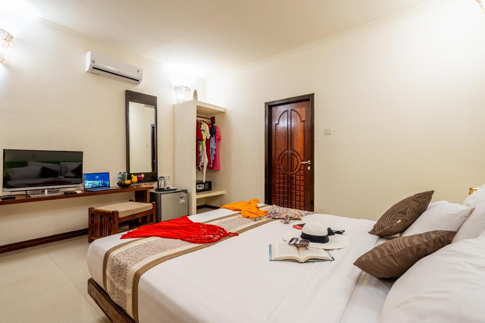 Senang Villa Gili Islands Exterior photo