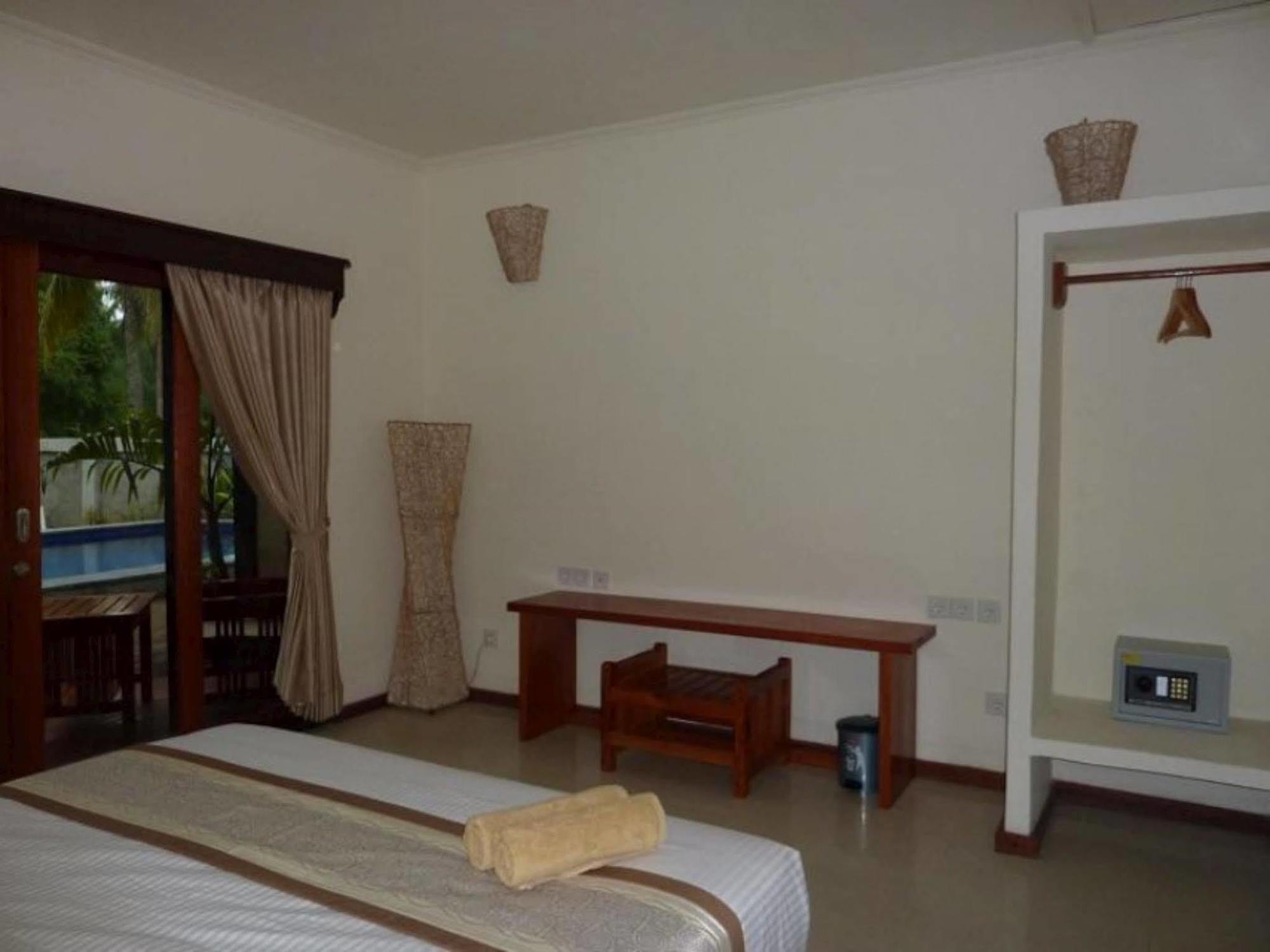 Senang Villa Gili Islands Exterior photo