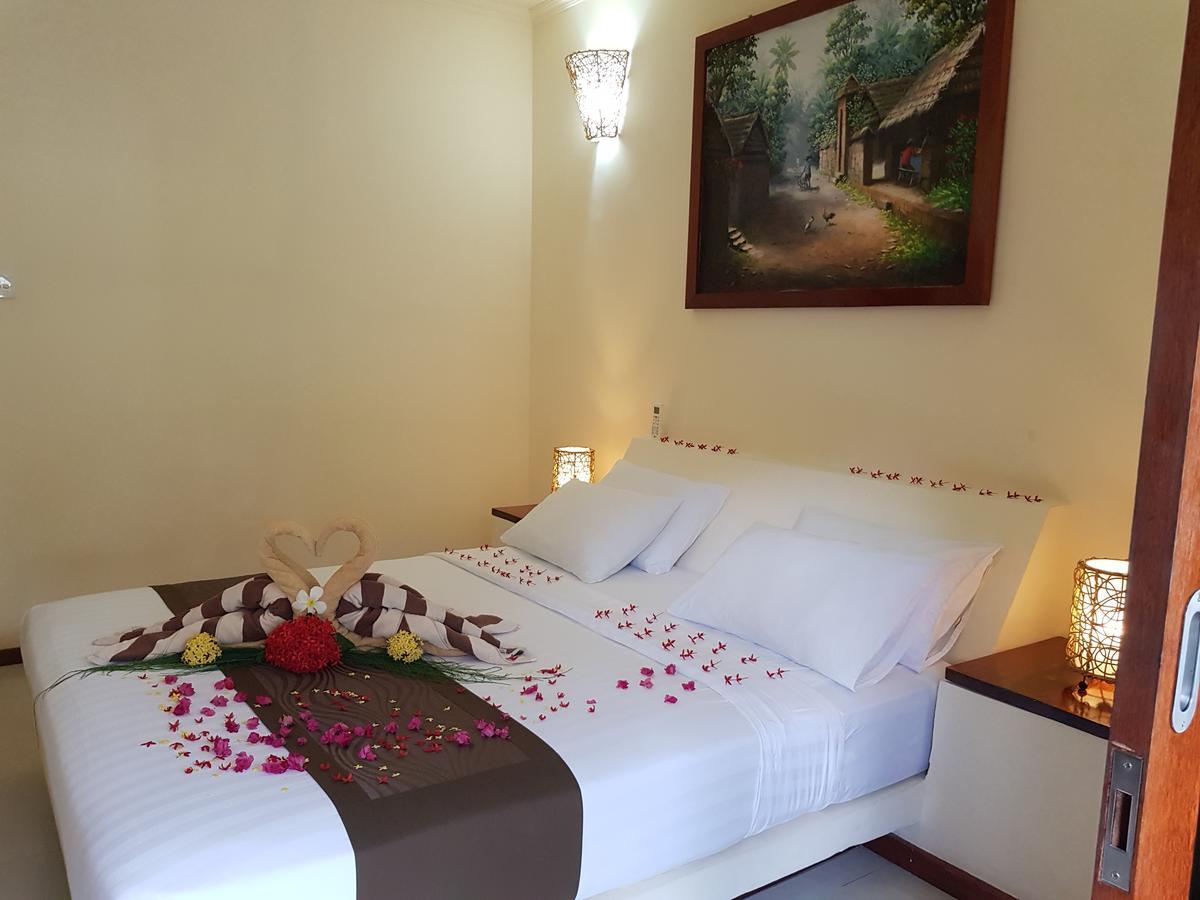 Senang Villa Gili Islands Exterior photo