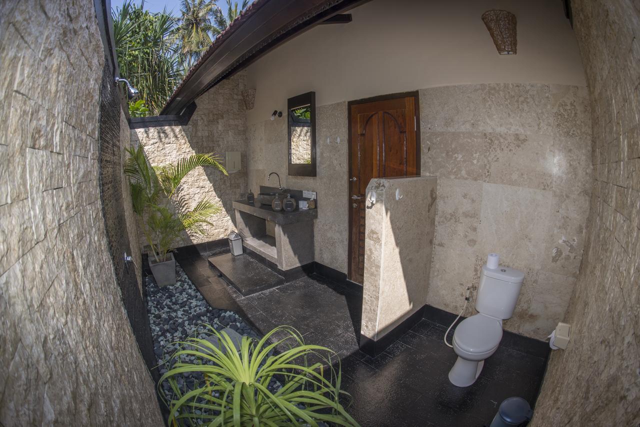 Senang Villa Gili Islands Exterior photo