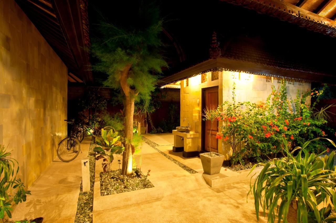 Senang Villa Gili Islands Exterior photo