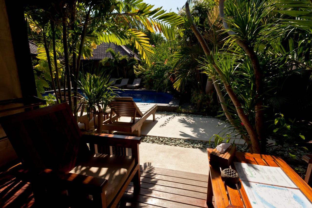 Senang Villa Gili Islands Exterior photo